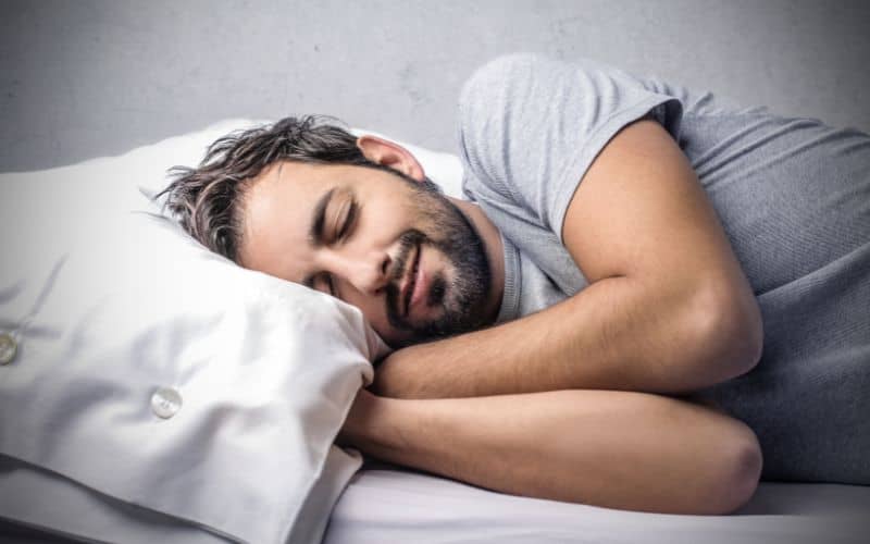 Read more about the article Sleep Better, Feel Better: Craft Your Magnesium Oil and Aloe Vera Elixir